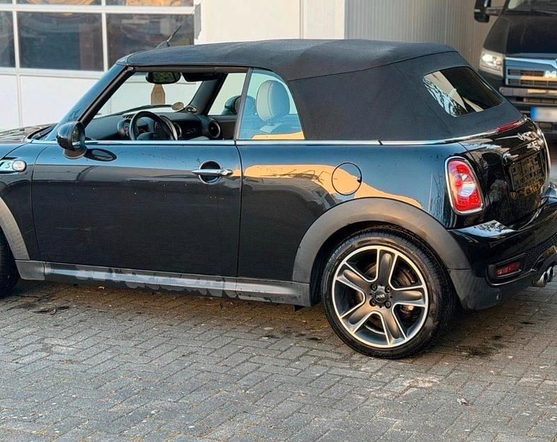 Gebraucht Mini Cooper S Cabriolet 185 PS (136 kW) 2011 Schwarz Cabrio