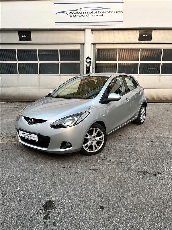 Silber Gebraucht 2008 Mazda 2 Kleinwagen | 2.900 € (Fairer Preis) - Bild 1/4