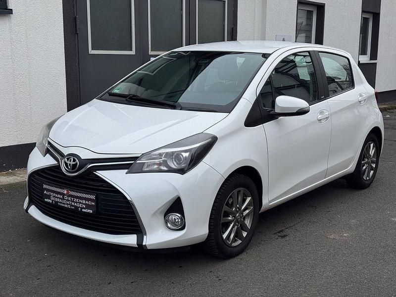 Gebraucht Toyota Yaris Edition-S 99 PS (72 kW) 2016 Weiß Limousine