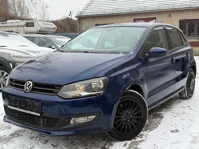 Blau Gebraucht 2011 VW Polo Team Limousine | 3.450 € (Guter Preis) - Bild 1/4