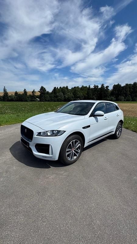 Weiß Gebraucht 2019 Jaguar F-Pace R-Sport SUV | 31.700 € (Superpreis) - Bild 1/4