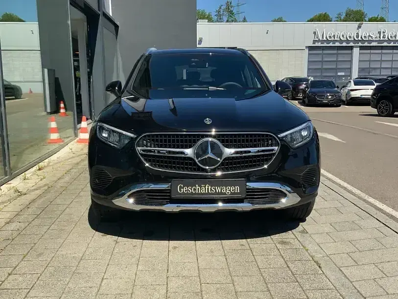 Gebraucht Mercedes GLC200 Avantgarde 204 PS (150 kW) 2026 Schwarz SUV