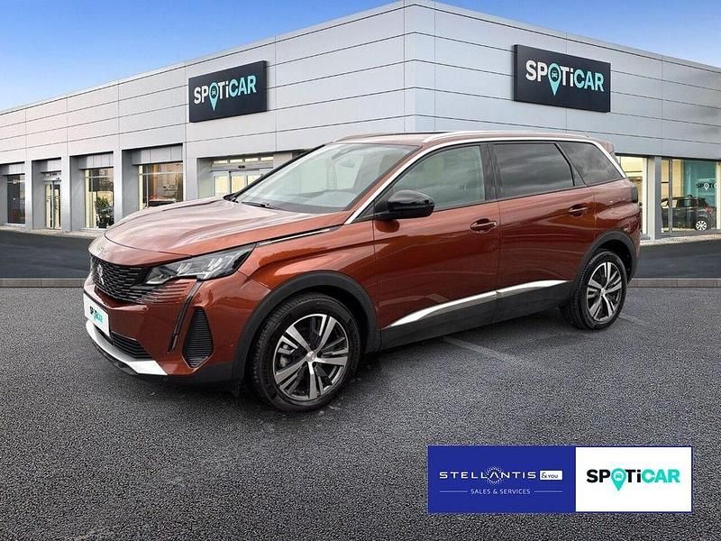 Schwarz Gebraucht 2023 Peugeot 5008 Allure Van / Kleinbus | 25.930 € (Guter Preis) - Bild 1/4