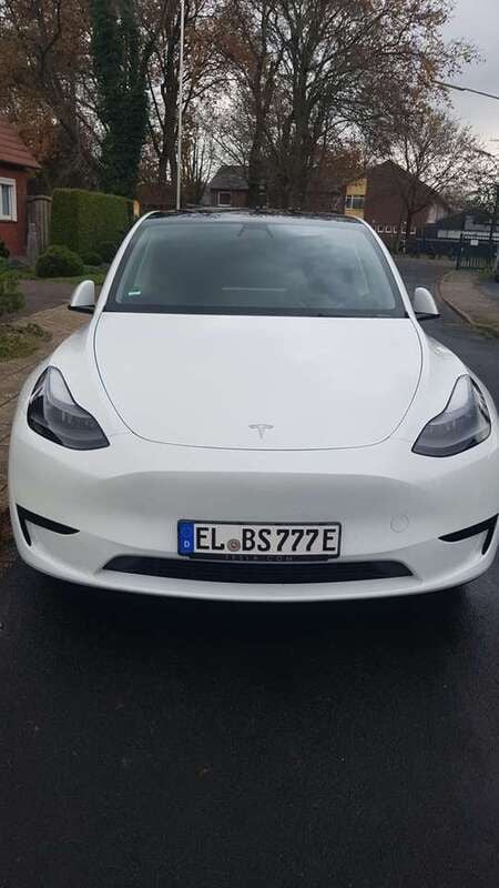 Gebraucht 2023 Tesla Model Y RWD SUV | 33.000 € (Guter Preis) - Bild 1/4