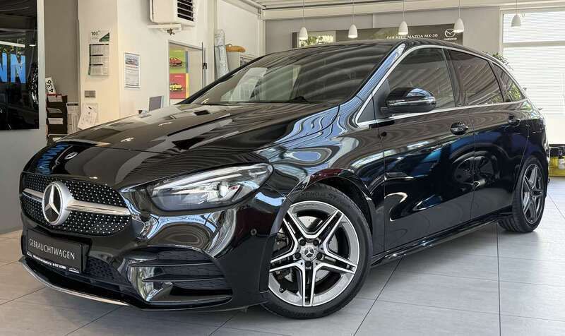 Kosmosschwarz Gebraucht 2020 Mercedes B220 AMG Van / Kleinbus | 27.490 € (Fairer Preis) - Bild 1/4