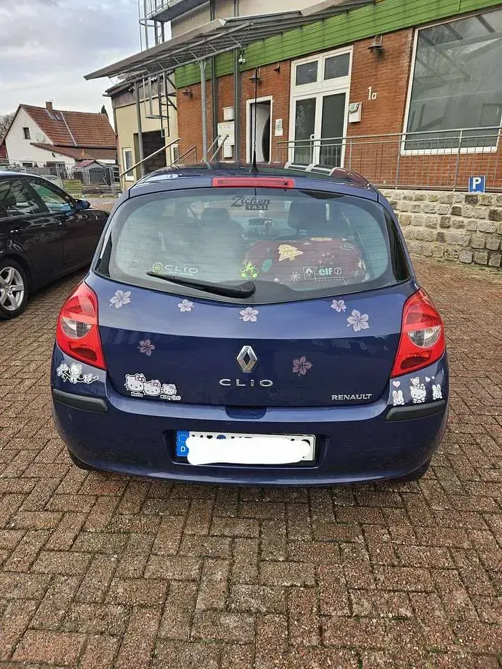 Occasion Renault Clio II Campus 75 ch (55 kW) 2005 Bleue Berline