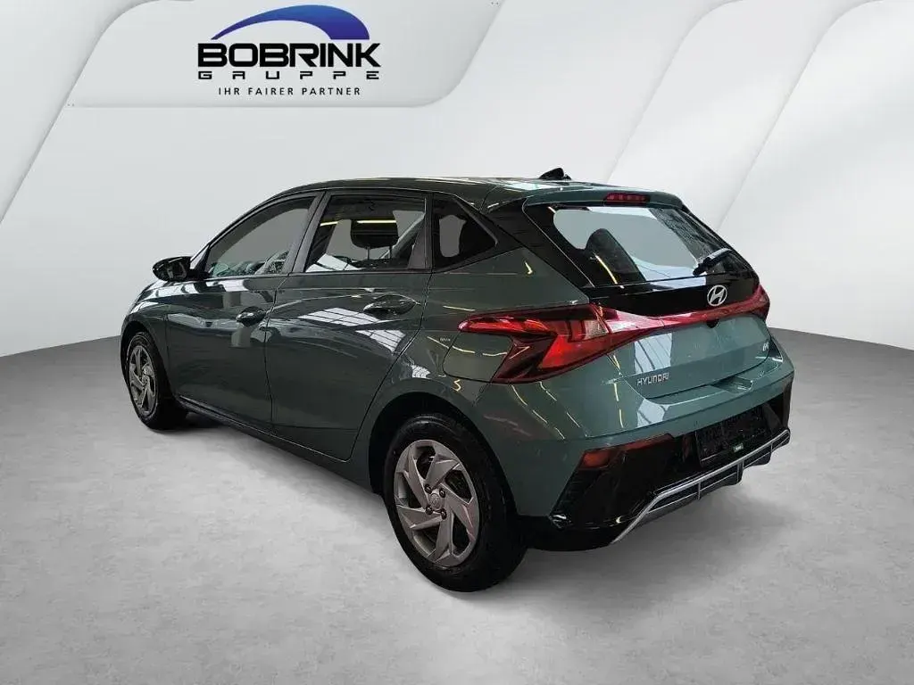 Gebraucht Hyundai i20 Select 99 PS (72 kW) 2025 Grün Kleinwagen