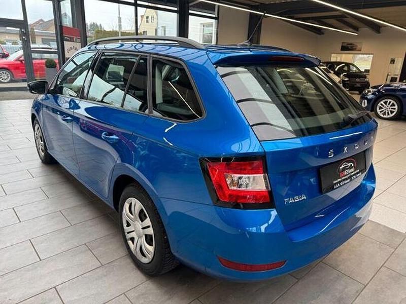 Gebraucht Skoda Fabia Cool Plus 96 PS (70 kW) 2021 Blau Kombi