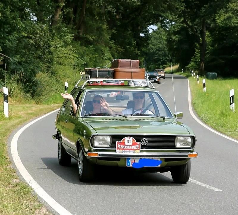 Grün Gebraucht 1974 VW Passat Limousine | 10.450 € - Bild 1/4