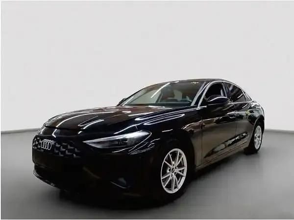 Mythosschwarz metallic Gebraucht 2025 Audi A5 Limousine | 42.880 € (Superpreis) - Bild 1/4