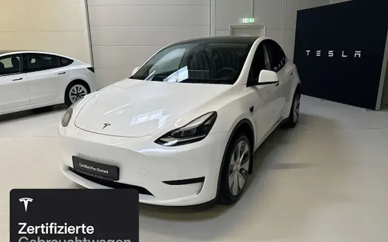 Usata Tesla Model Y RWD 188 kW (256 CV) 2023 Bianco SUV