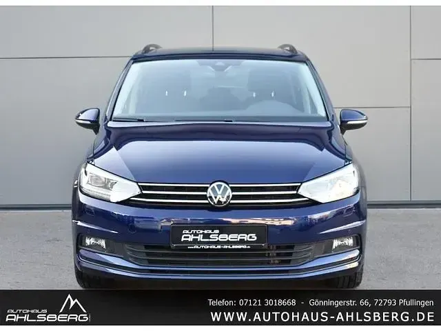 Gebraucht VW Touran Comfortline 150 PS (110 kW) 2024 Atlantik blue Van / Kleinbus