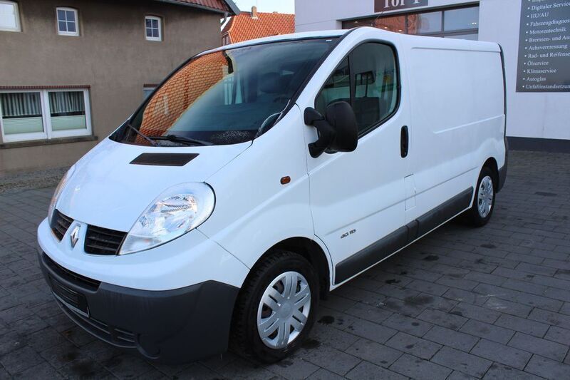 Weiß Gebraucht 2007 Renault Trafic Van | 5.990 € - Bild 1/4