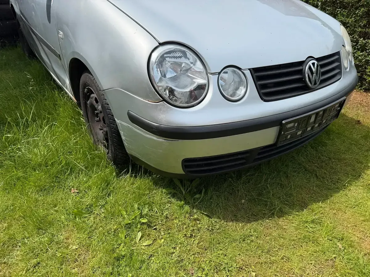 Gebraucht VW Polo 54 PS (39 kW) 2003 Silber Kleinwagen