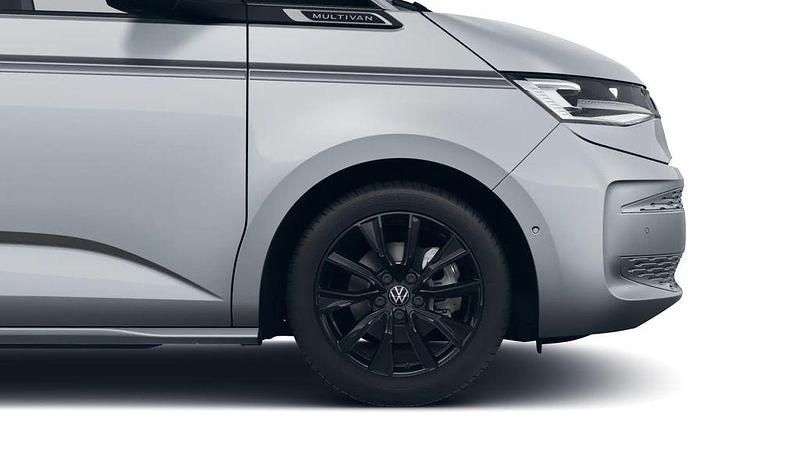 Second-hand VW Multivan Style 150 CP (110 kW) 2025 Argintiu Monovolum