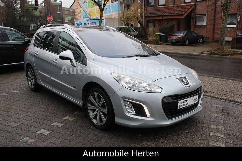 Gebraucht Peugeot 308 SW Family 120 PS (88 kW) 2012 Grau Kombi