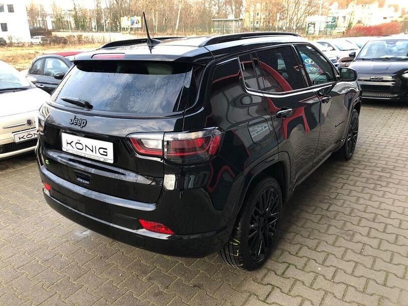 Gebraucht Jeep Compass Altitude 131 PS (96 kW) 2024 Schwarz SUV
