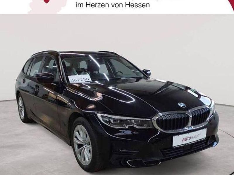 Gebraucht BMW 320 Advantage 190 PS (139 kW) 2022 Schwarz uni Kombi