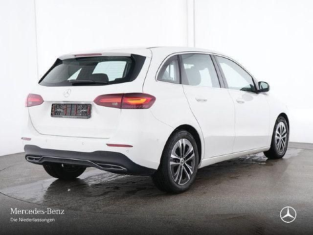 Weiß Gebraucht 2024 Mercedes B200 Advanced Van / Kleinbus | 30.290 € (Fairer Preis) - Bild 1/4