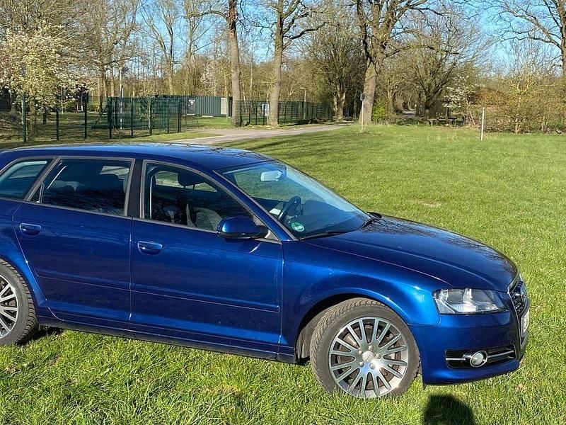Second-hand Audi A3 Ambition 140 CP (102 kW) 2012 Albastru Hatchback