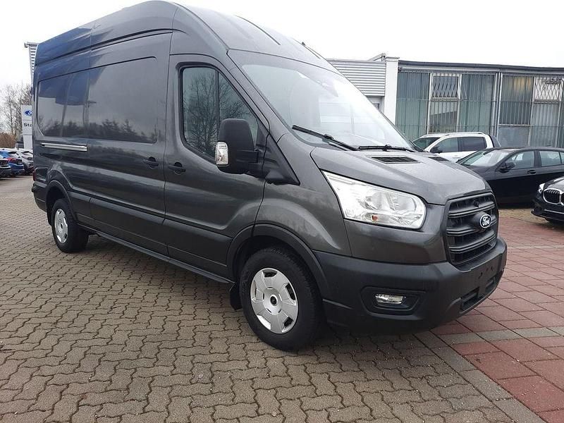 Gebraucht Ford Transit Trend 131 PS (96 kW) 2024 Magneticgrau (metallic) Van / Kleinbus
