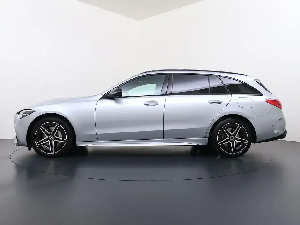 Gebraucht Mercedes C300e Business 313 PS (230 kW) 2025 Grau Kombi