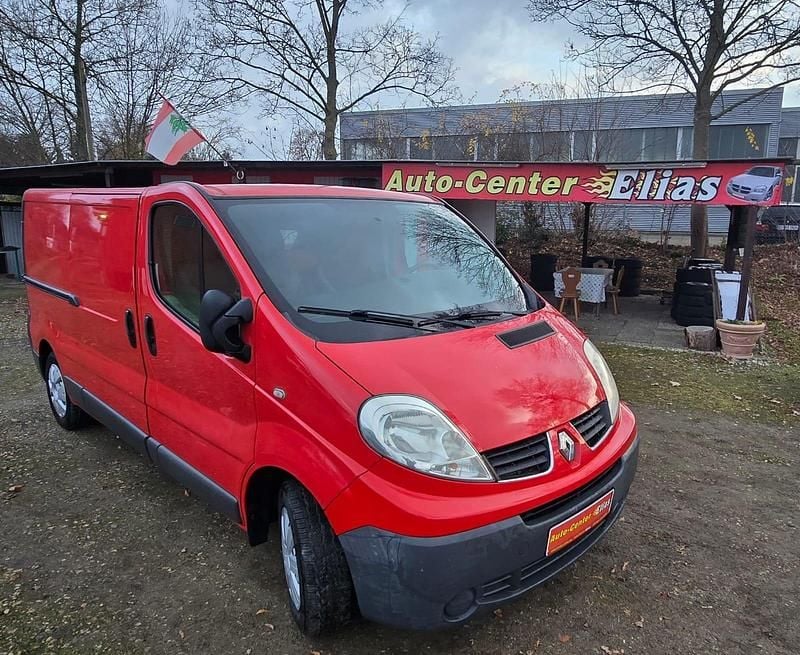 Gebraucht Renault Trafic 90 PS (66 kW) 2008 Rot Van / Kleinbus