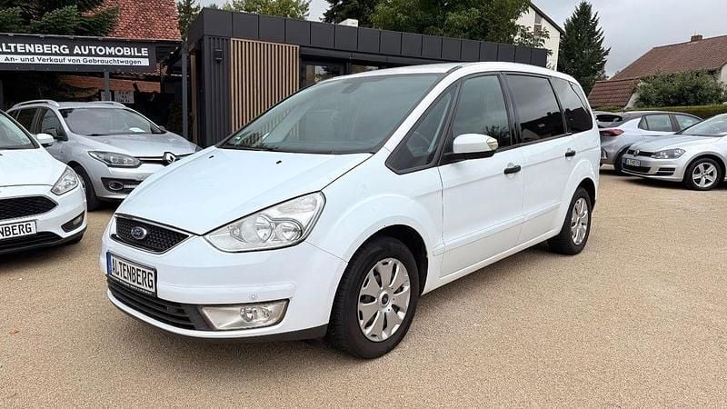 Weiß Gebraucht 2010 Ford Galaxy Van / Kleinbus | 3.499 € (Guter Preis) - Bild 1/4
