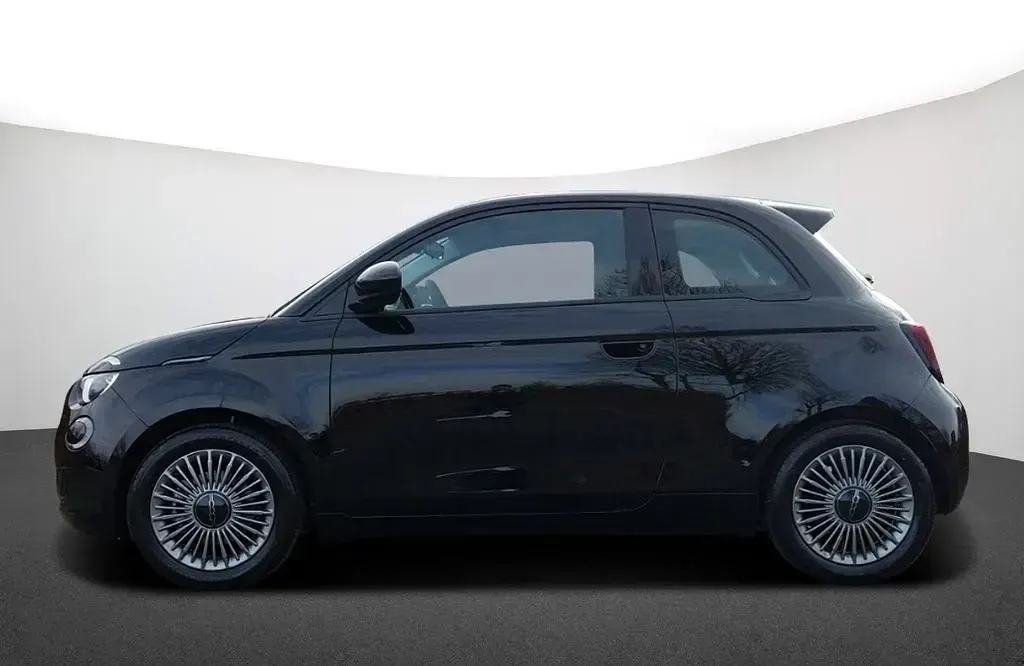 Gebraucht Fiat 500e Basis 86 kW (118 PS) 2024 Kleinwagen