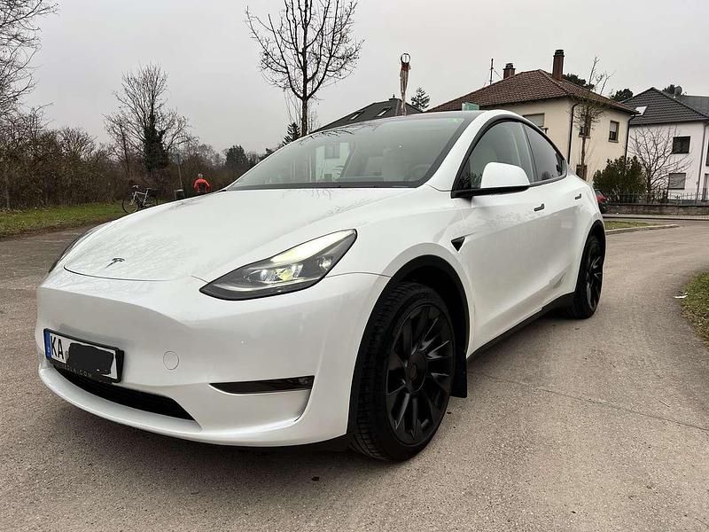 Gebraucht Tesla Model Y 378 kW (514 PS) 2023 Weiß SUV