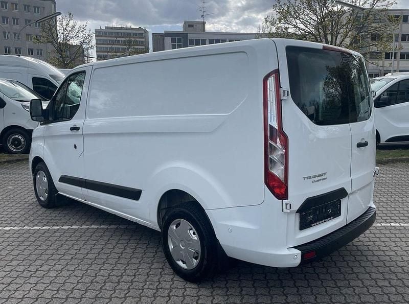 Gebraucht Ford Transit Custom 105 PS (77 kW) 2021 Weiß Van / Kleinbus