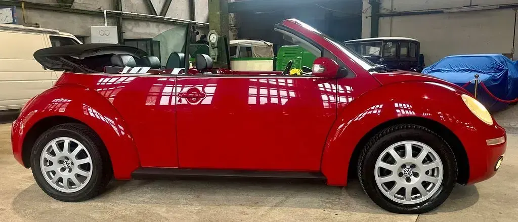 Gebraucht VW New Beetle Cabriolet 116 PS (85 kW) 2006 Rot Cabrio
