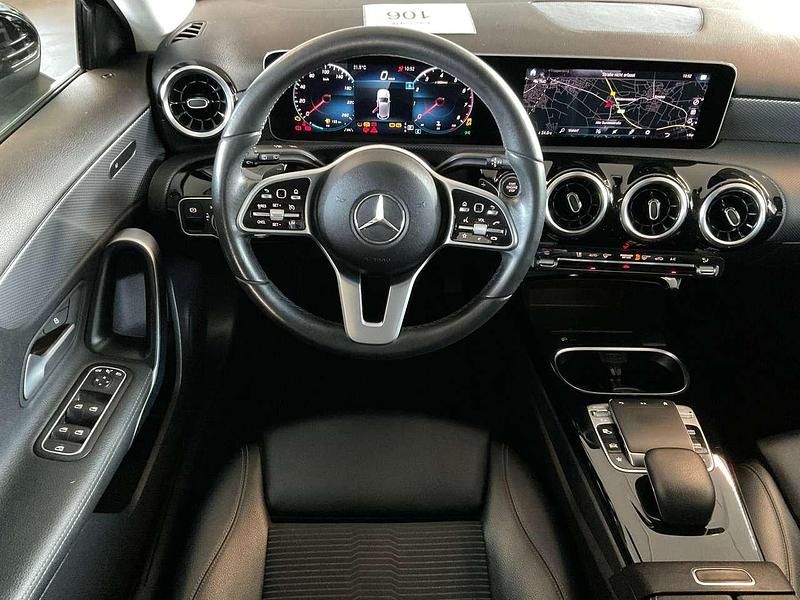 Gebraucht Mercedes A220 Progressive 190 PS (139 kW) 2019 Nachtschwarz Kleinwagen