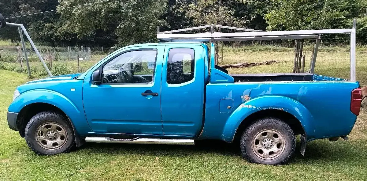 Gebraucht Nissan Navara 174 PS (127 kW) 2006 Blau Pickup