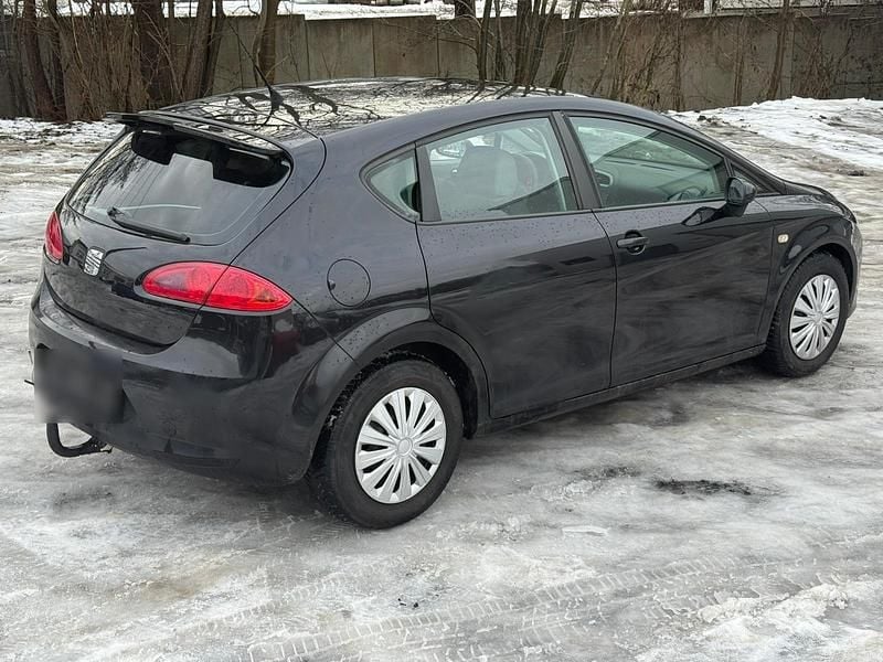 Second-hand Seat Leon 102 CP (75 kW) 2009 Negru Hatchback