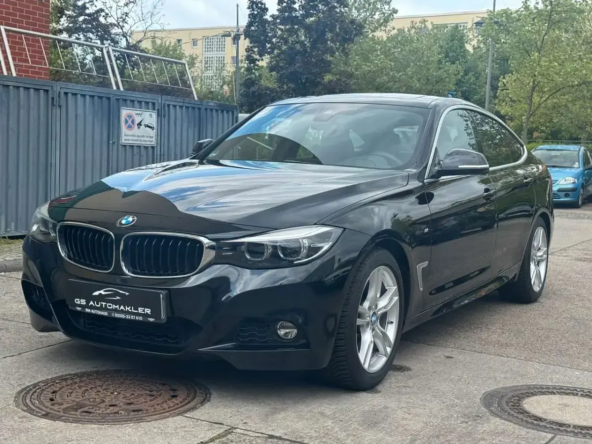 Gebraucht BMW 320 M Sport 190 PS (139 kW) 2017 Saphirschwarz Limousine