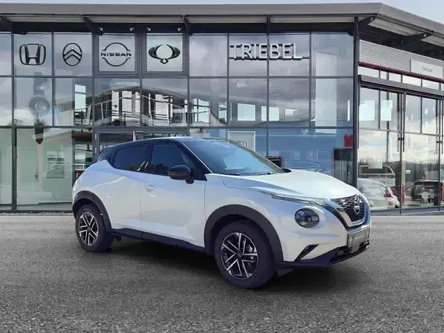 Neu Nissan Juke N-Connecta 114 PS (83 kW) 2025 Schwarz SUV