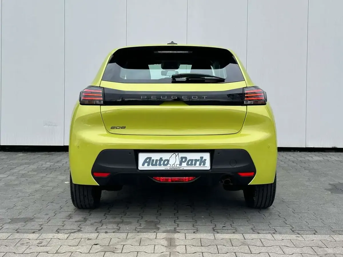 Gebraucht Peugeot 208 Style 101 PS (74 kW) 2025 Gelb agueda Kleinwagen