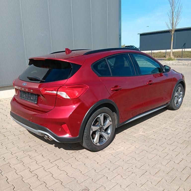 Gebraucht Ford Focus Active 125 PS (91 kW) 2019 Rot Limousine