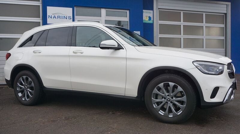 Gebraucht Mercedes GLC300 258 PS (189 kW) 2020 Weiß SUV