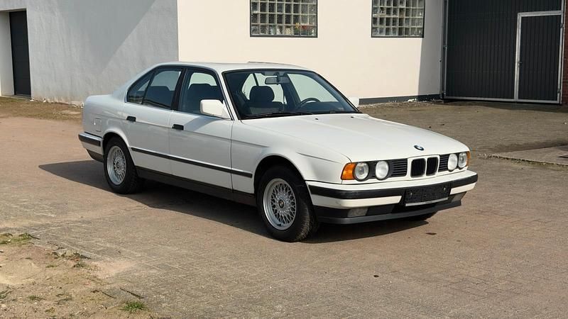 Gebraucht BMW 525 170 PS (125 kW) 1988 Weiß Limousine