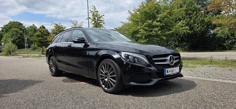 Schwarz Gebraucht 2017 Mercedes C220 Kombi | 12.999 € (Guter Preis) - Bild 1/4