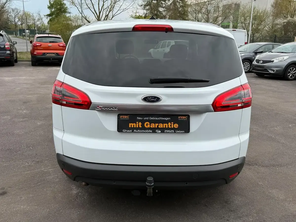 Gebraucht Ford S-MAX S 163 PS (119 kW) 2013 Weiß Van / Kleinbus