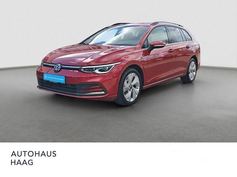 Rot Gebraucht 2022 VW Golf VIII Style Kombi | 19.499 € (Etwas zu teuer) - Bild 1/4