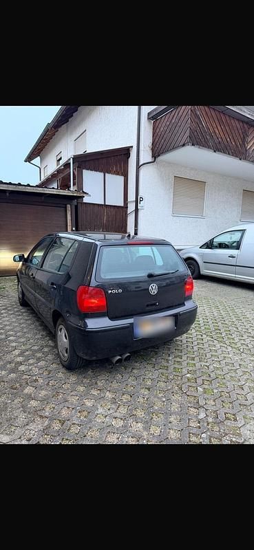 Gebraucht VW Polo 60 PS (44 kW) 2001 Schwarz Kleinwagen