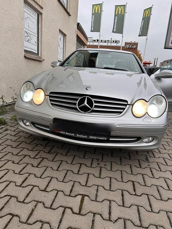 Silber Gebraucht 2005 Mercedes CLK200 Coupé | 4.300 € (Guter Preis) - Bild 1/4