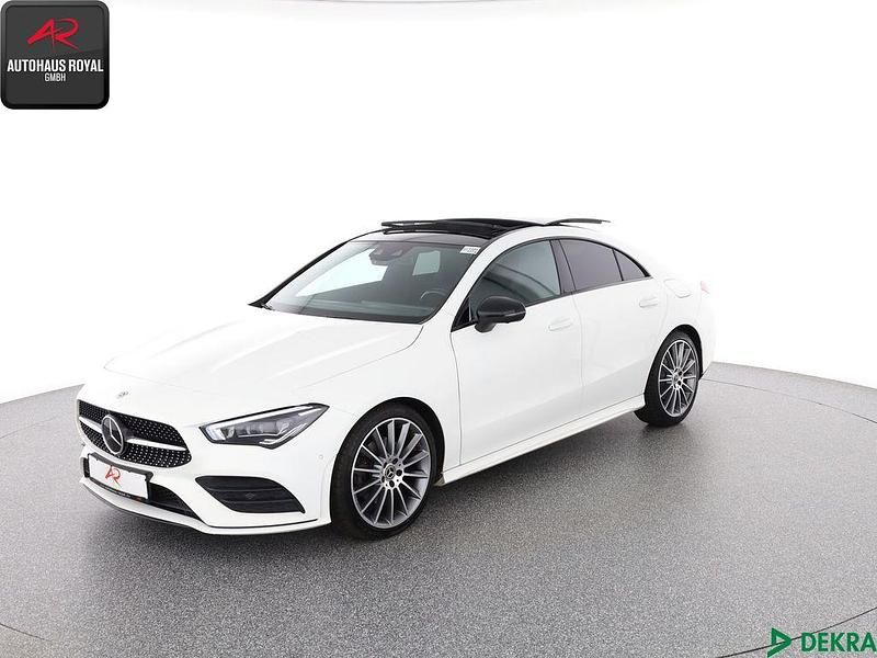 Weiß Gebraucht 2021 Mercedes CLA220 AMG Limousine | 35.880 € (Teuer) - Bild 1/4