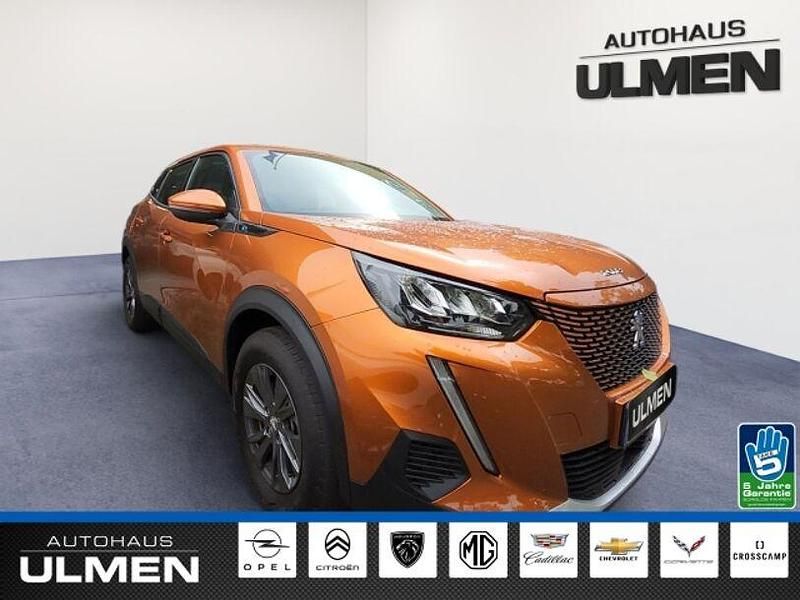 Gebraucht Peugeot e-2008 Active 100 kW (136 PS) 2021 Orange SUV