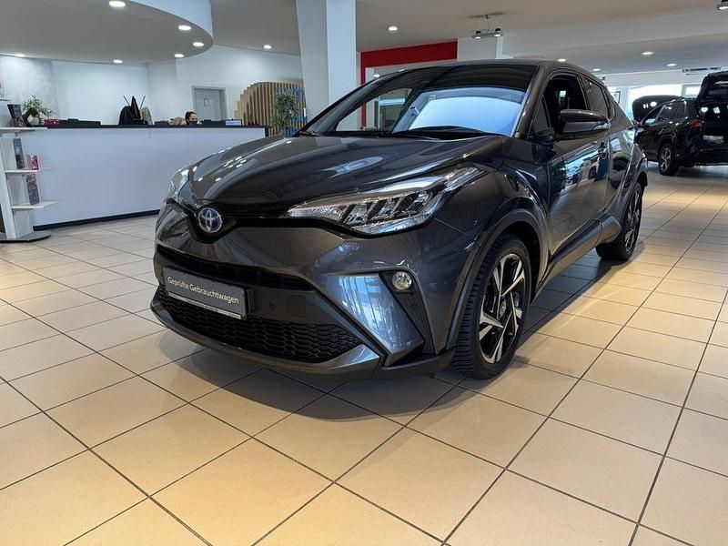 Grey metallic Gebraucht 2023 Toyota C-HR Team SUV | 27.900 € - Bild 1/4