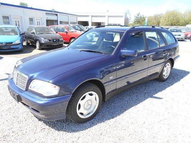 Blau metallic Gebraucht 1999 Mercedes C180 Kombi | 1.800 € (Fairer Preis) - Bild 1/4